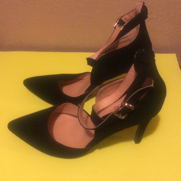 Women’s High Heel Shoes Size 10, by Lulus - Picture 2 of 4